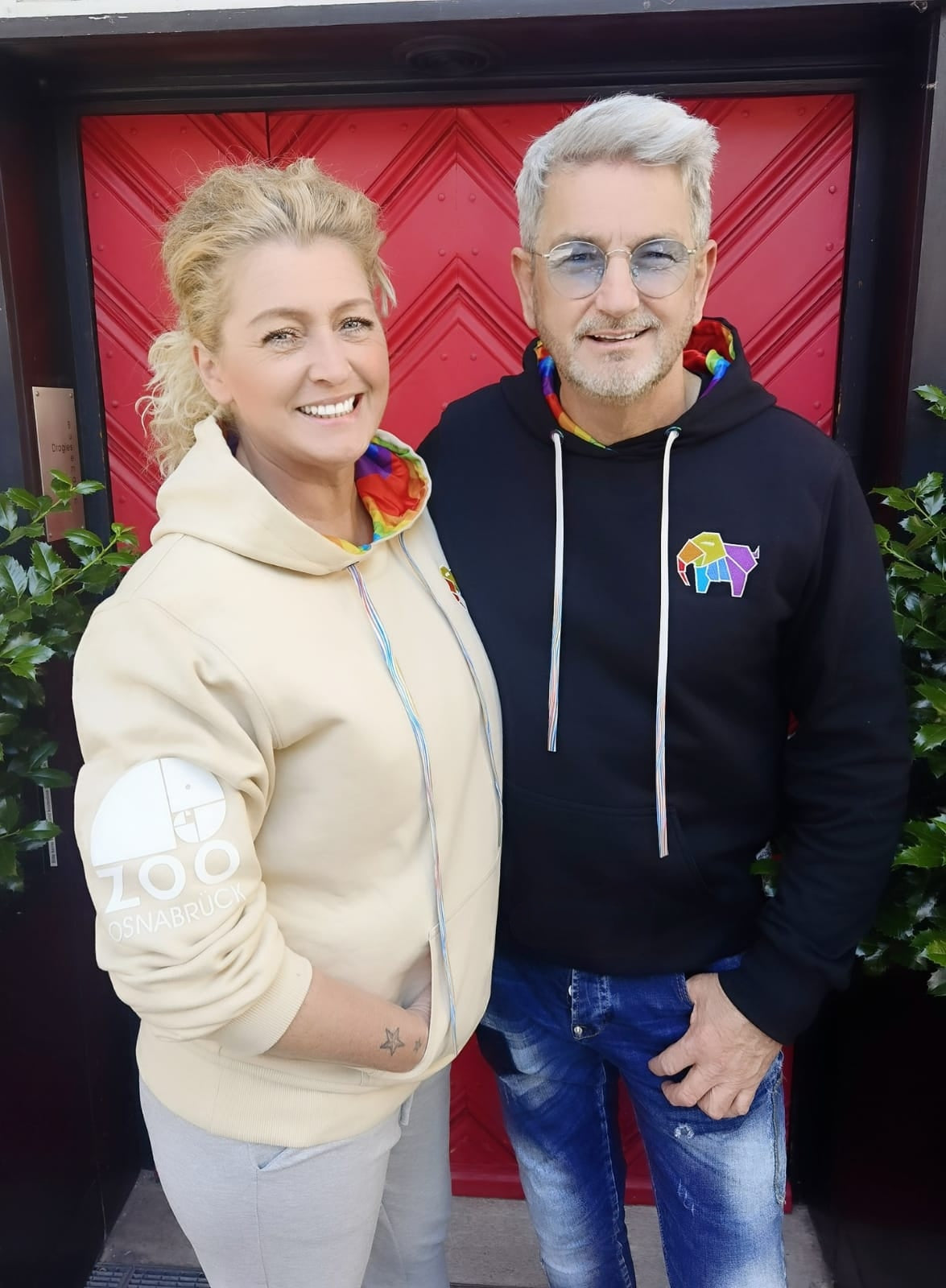 Elephan-Care Hoodie Safari Together we are Stronger UG