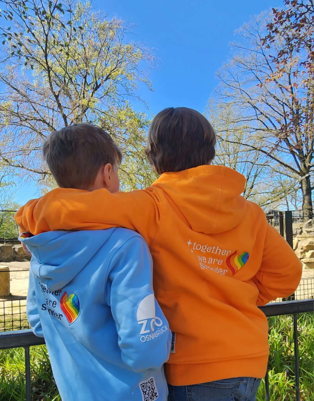 Elephan-Care Hoodie Sunset Orange for Kids & Teens Together we are Stronger UG